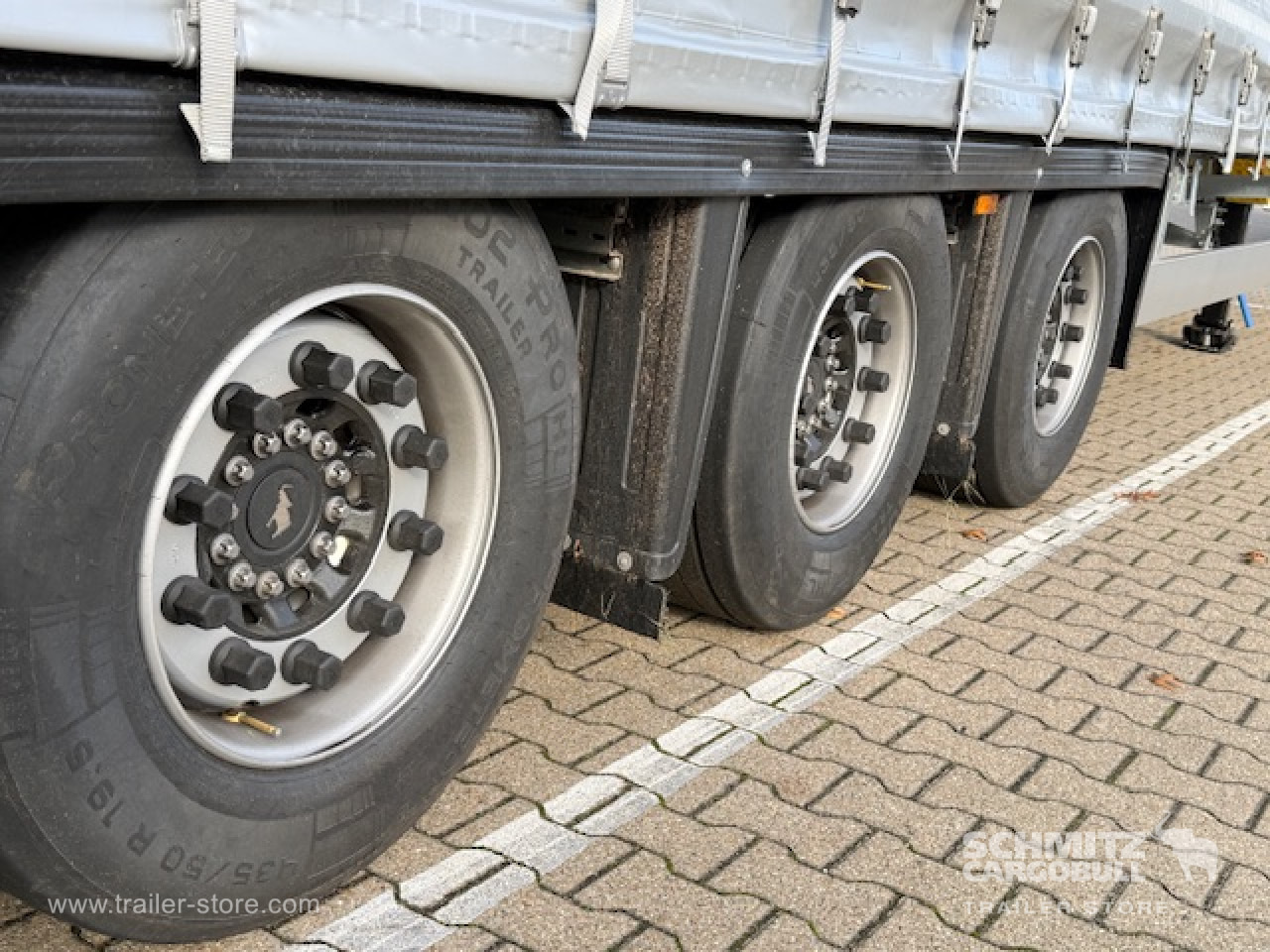 SCHMITZ Oplegger Schuifzeil Mega - Тентованный полуприцеп: фото 2 SCHMITZ Oplegger Schuifzeil Mega - Тентованный полуприцеп: фото 2