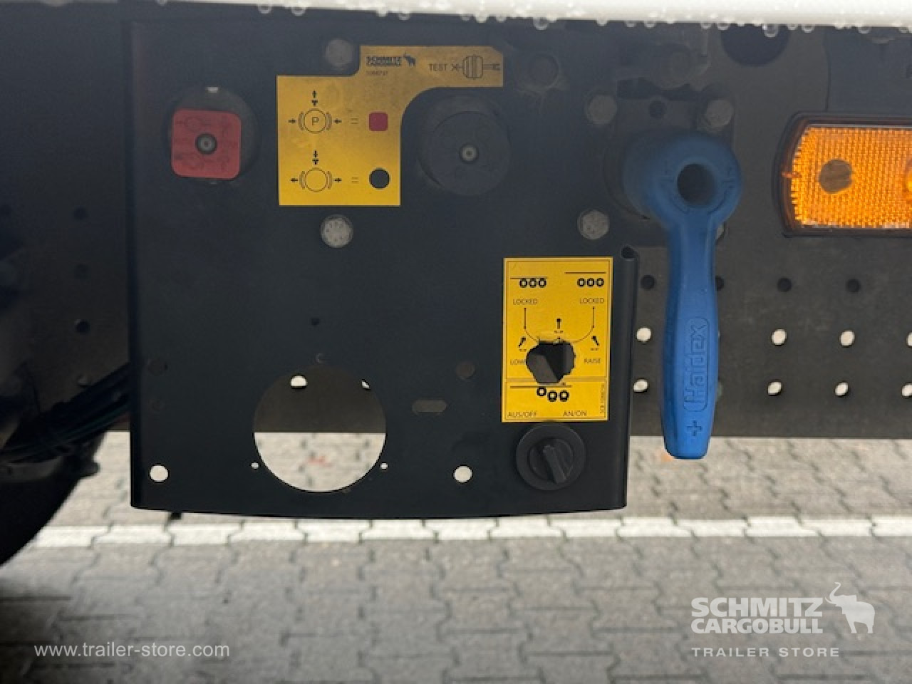 SCHMITZ Oplegger Schuifzeil Standard - Тентованный полуприцеп: фото 4 SCHMITZ Oplegger Schuifzeil Standard - Тентованный полуприцеп: фото 4