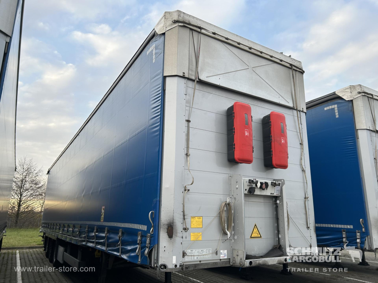 SCHMITZ Curtainsider Mega - Тентованный полуприцеп: фото 1 SCHMITZ Curtainsider Mega - Тентованный полуприцеп: фото 1
