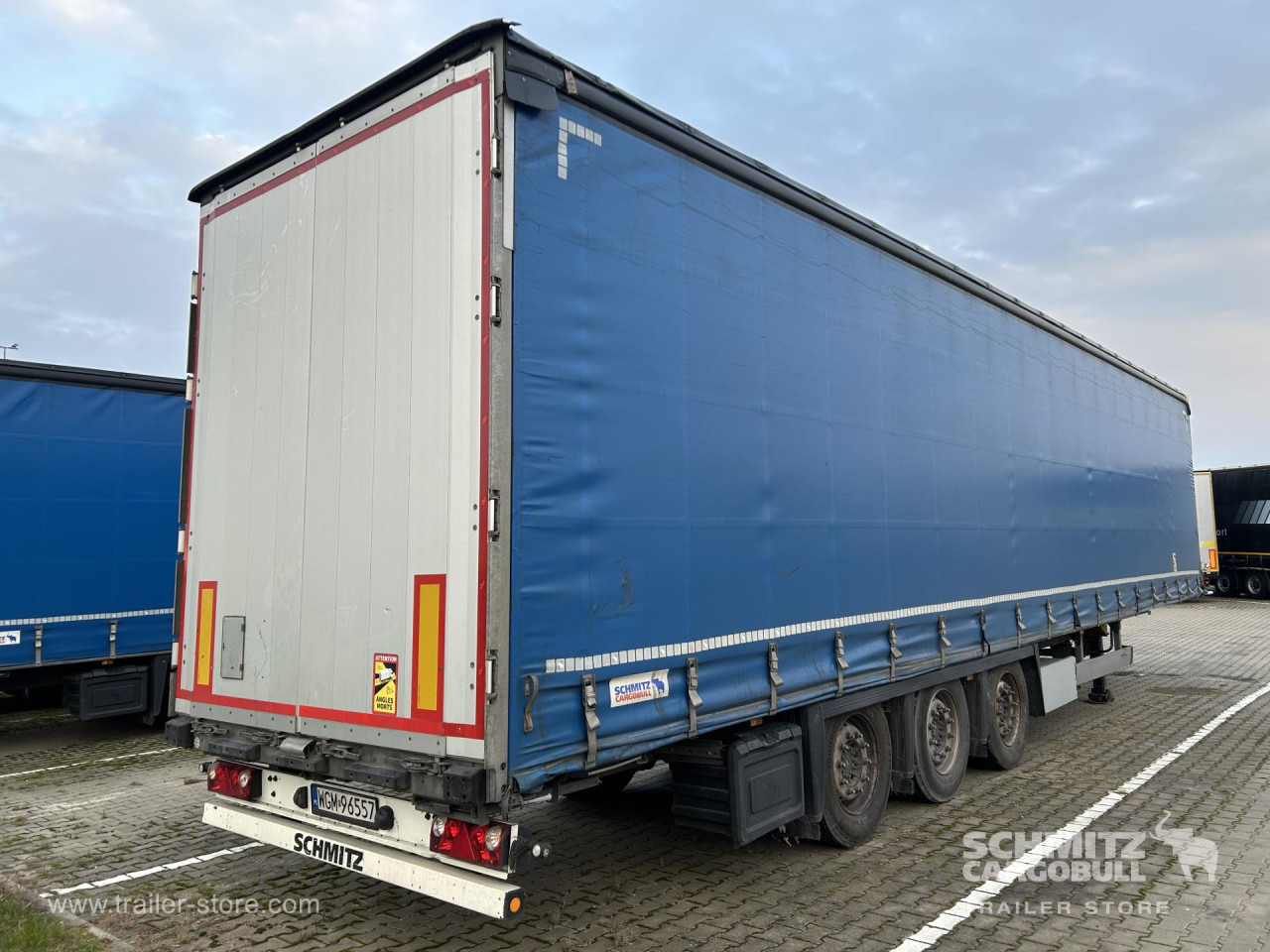 SCHMITZ Curtainsider Mega - Тентованный полуприцеп: фото 2 SCHMITZ Curtainsider Mega - Тентованный полуприцеп: фото 2