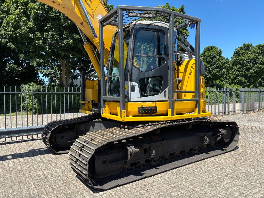 Komatsu PC 228 Uslc-3E0 - Гусеничный экскаватор: фото 2 Komatsu PC 228 Uslc-3E0 - Гусеничный экскаватор: фото 2