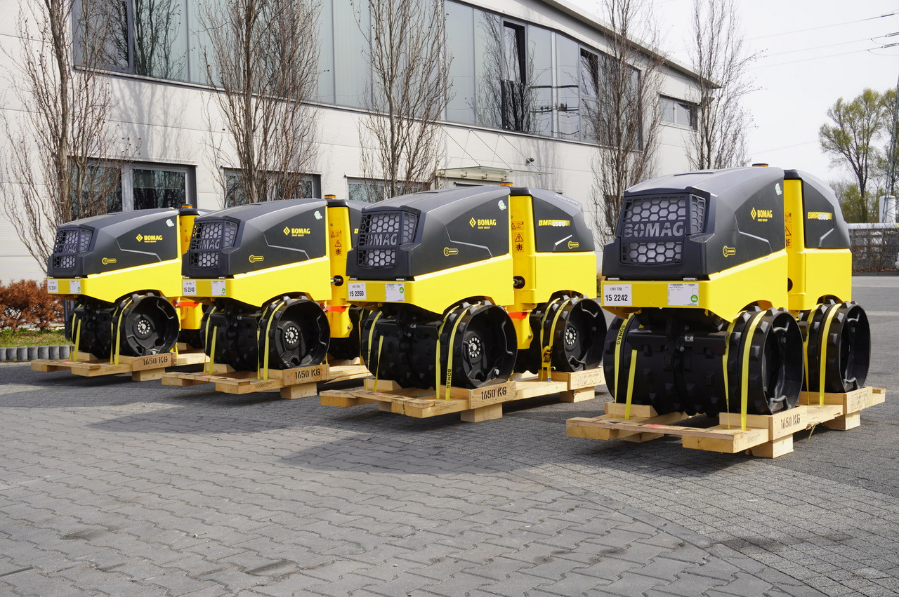 BOMAG BMP 8500 brand-new trench roller / Remote Control / 4 units - Каток тротуарный: фото 1 BOMAG BMP 8500 brand-new trench roller / Remote Control / 4 units - Каток тротуарный: фото 1