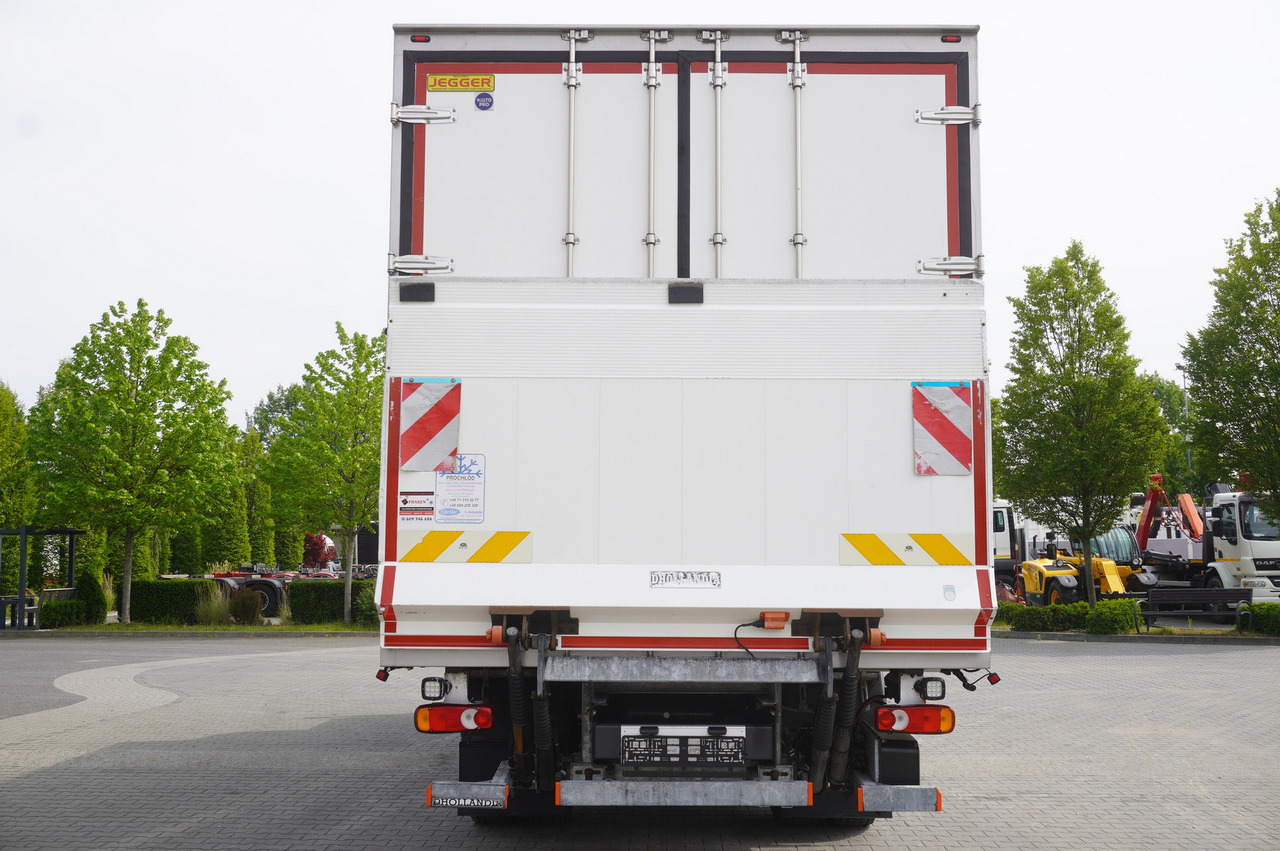 DAF LF 16.260 / Jegger Refrigerator / Carrier Supra 750 / DHOLLANDIA 1500 kg / Sleeper cab - Рефрижератор: фото 4 DAF LF 16.260 / Jegger Refrigerator / Carrier Supra 750 / DHOLLANDIA 1500 kg / Sleeper cab - Рефрижератор: фото 4