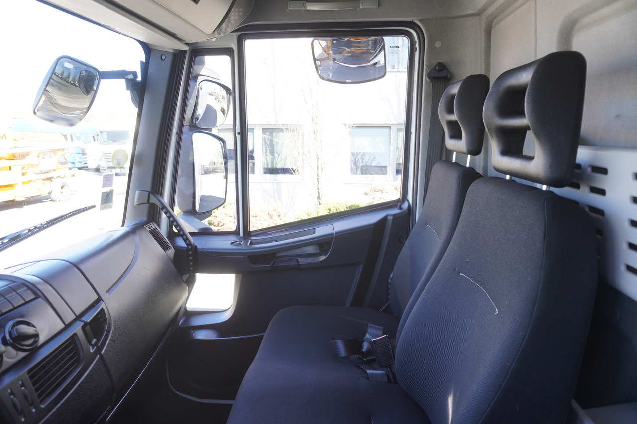 Грузовик с закрытым кузовом IVECO 120-190 / 160 thousand km !!! / Box 18 EPAL / Dhollandia lift 1500 kg: фото 12