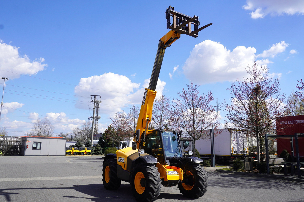 Телескопический фронтальный погрузчик JCB 526-56 AGRI Plus / 5.6 m telescopic loader / joystick: фото 26