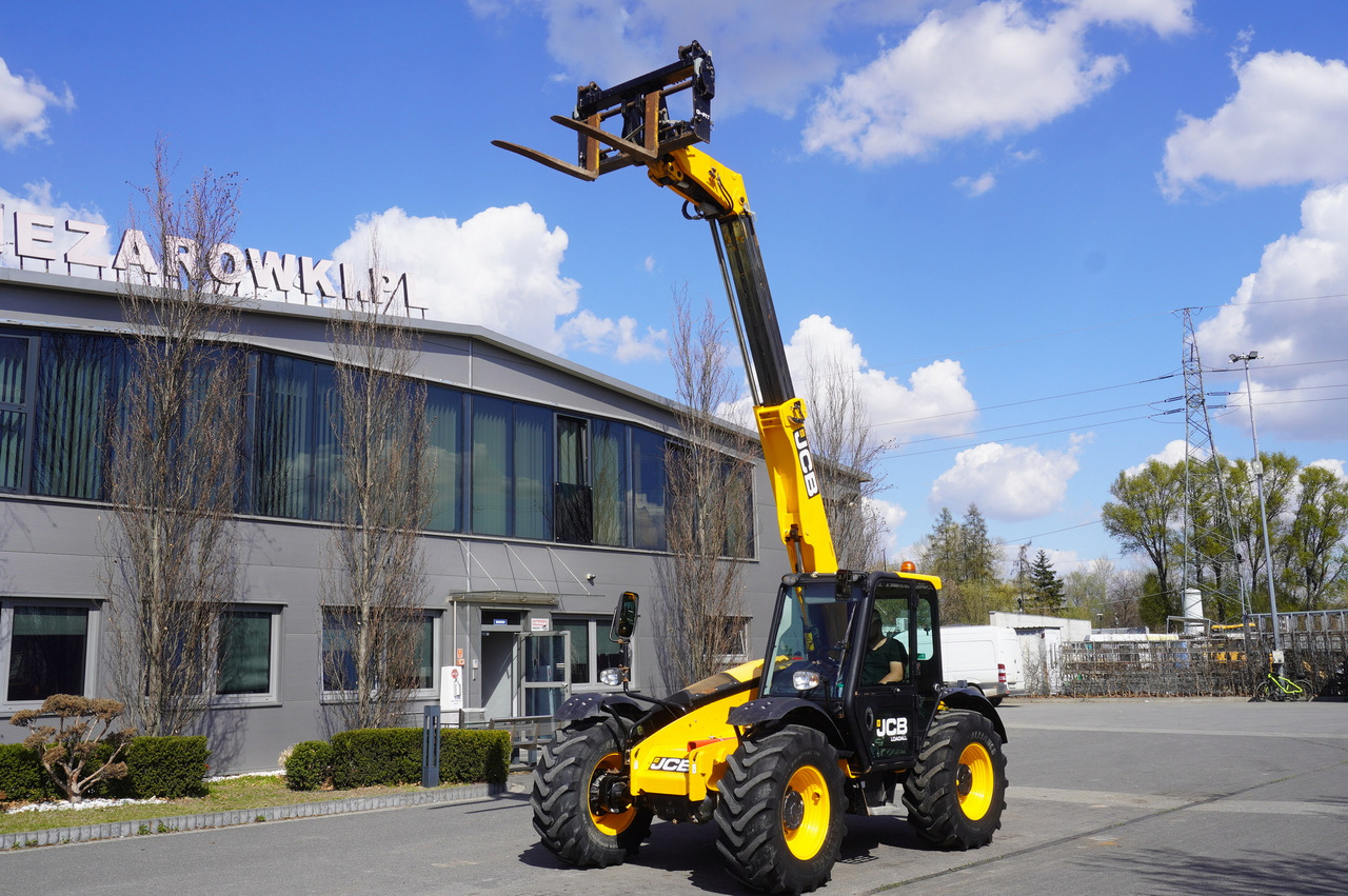 Телескопический фронтальный погрузчик JCB 526-56 AGRI Plus / 5.6 m telescopic loader / joystick: фото 24
