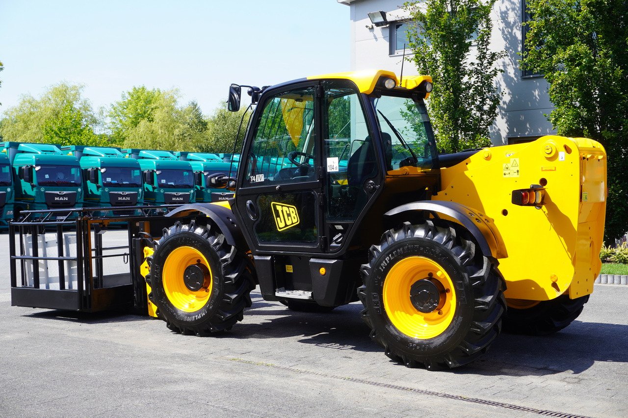 JCB 535-95 / 3.5 T / range 9.5 m / joystick - Телескопический фронтальный погрузчик: фото 3 JCB 535-95 / 3.5 T / range 9.5 m / joystick - Телескопический фронтальный погрузчик: фото 3