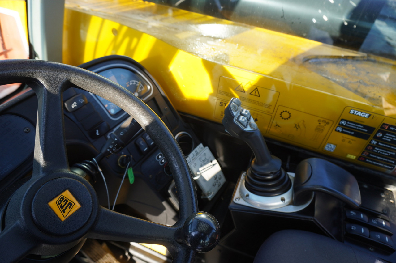 Телескопический погрузчик JCB 540-170 Telescopic Loader / 17m / joystick: фото 39