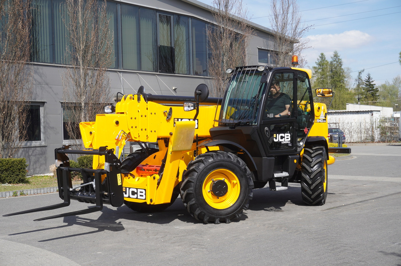 Телескопический фронтальный погрузчик JCB 540-170 Telescopic Loader / 17m / joystick: фото 11