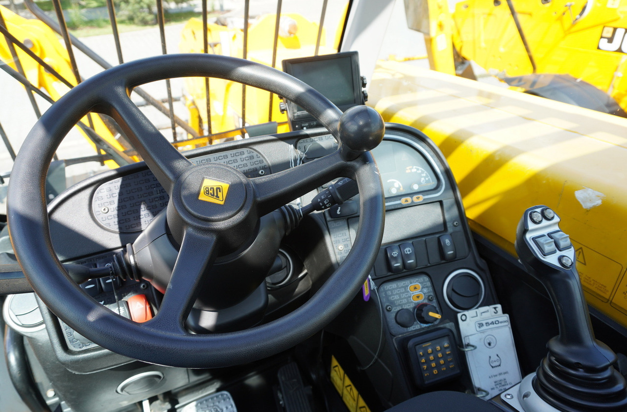 JCB 540-200 Telescopic Loader / 20 m reach / joystick / 2 units - Телескопический фронтальный погрузчик: фото 4 JCB 540-200 Telescopic Loader / 20 m reach / joystick / 2 units - Телескопический фронтальный погрузчик: фото 4