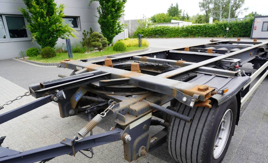 KOGEL BDF Low Deck Mega trailer - Прицеп-контейнеровоз/ Сменный кузов: фото 5 KOGEL BDF Low Deck Mega trailer - Прицеп-контейнеровоз/ Сменный кузов: фото 5