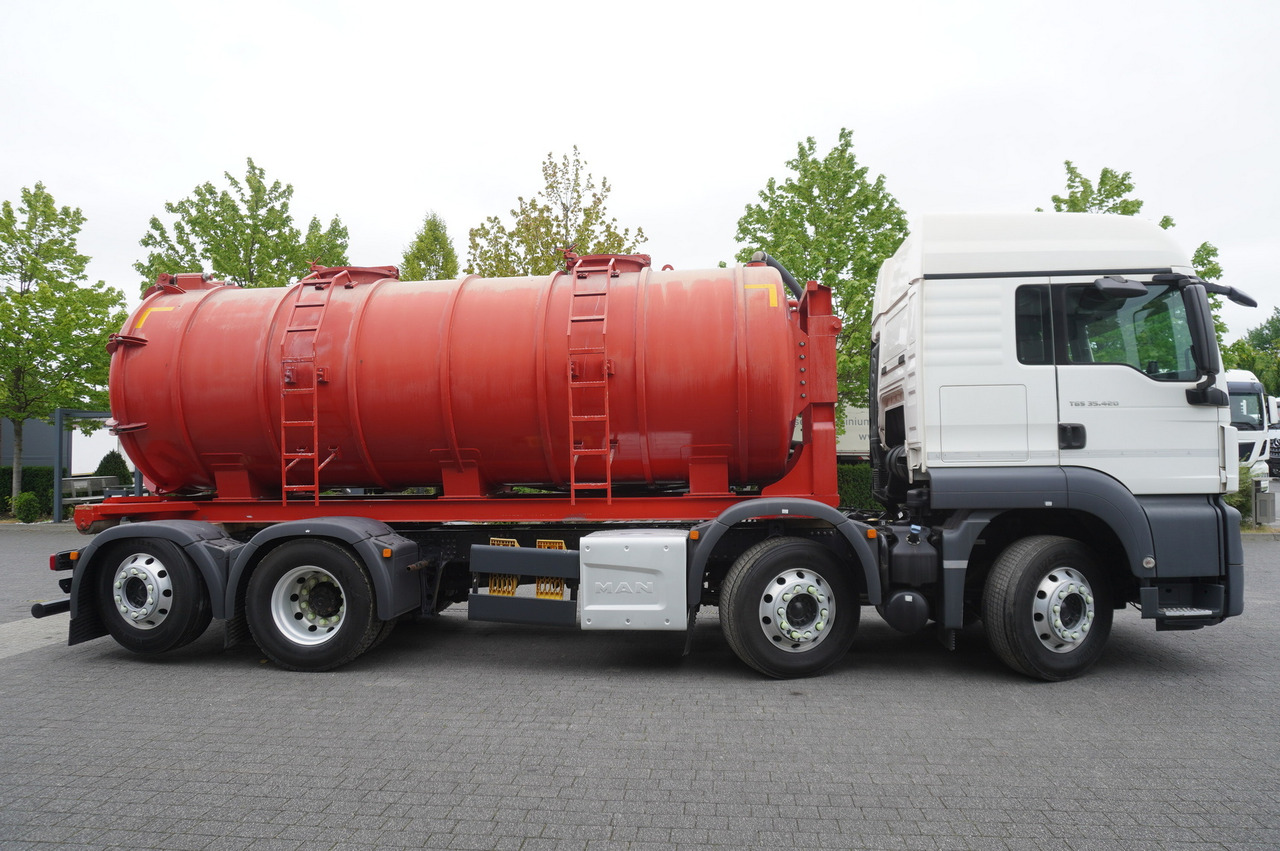 MAN TGS 35.420 8×2 / NEW septic barrel 13000 L / 3 steered axles - Цистерна для жидкого навоза: фото 5 MAN TGS 35.420 8×2 / NEW septic barrel 13000 L / 3 steered axles - Цистерна для жидкого навоза: фото 5