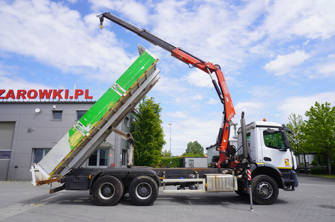 MERCEDES-BENZ AROCS 2633 6x4 / 5.5 T crane FASSI F135 / Tipper 15 EPAL - Автоманипулятор: фото 4 MERCEDES-BENZ AROCS 2633 6x4 / 5.5 T crane FASSI F135 / Tipper 15 EPAL - Автоманипулятор: фото 4