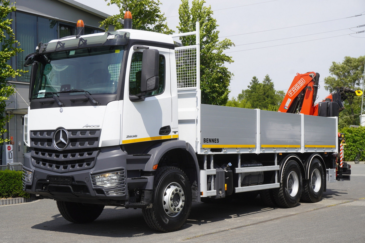 MERCEDES-BENZ AROCS 2636 Flatbed / HDS FASSI F175 7.7 T / 150,000 km - Автоманипулятор: фото 3 MERCEDES-BENZ AROCS 2636 Flatbed / HDS FASSI F175 7.7 T / 150,000 km - Автоманипулятор: фото 3
