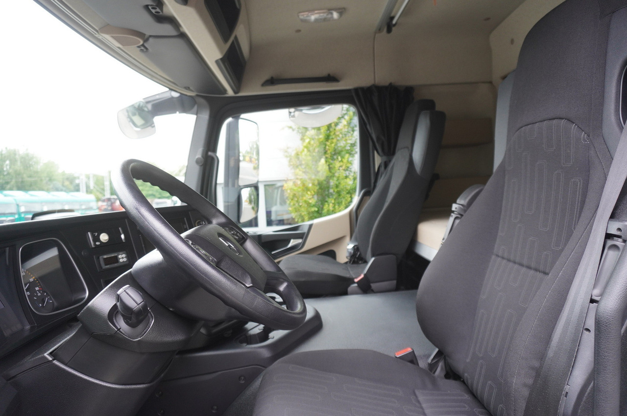 MERCEDES-BENZ Actros 1824 / Refrigerator 22 EPAL / Carrier Supra 950 / Sleeping cabin в лизинг MERCEDES-BENZ Actros 1824 / Refrigerator 22 EPAL / Carrier Supra 950 / Sleeping cabin: фото 16 MERCEDES-BENZ Actros 1824 / Refrigerator 22 EPAL / Carrier Supra 950 / Sleeping cabin в лизинг MERCEDES-BENZ Actros 1824 / Refrigerator 22 EPAL / Carrier Supra 950 / Sleeping cabin: фото 16