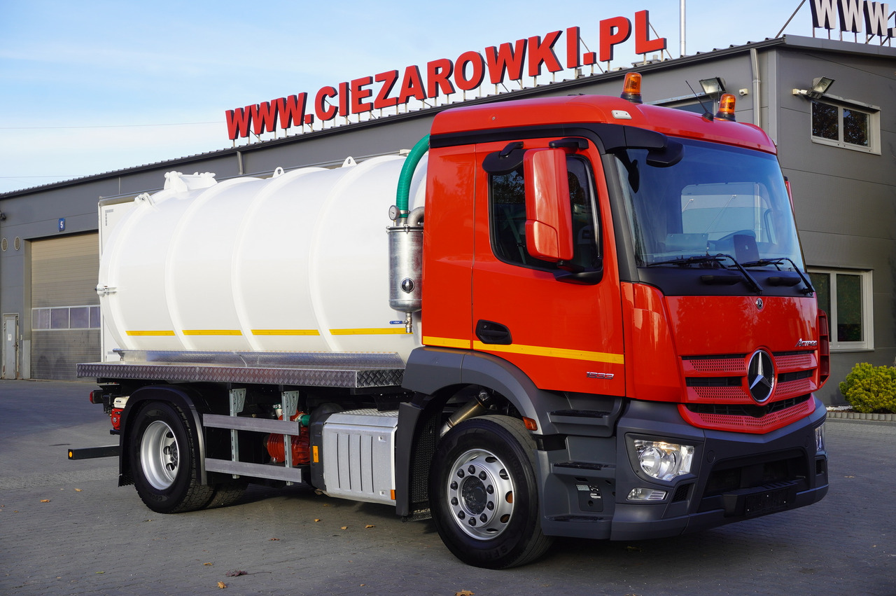 MERCEDES-BENZ Actros 1833 / 260 tho. km / NEW septic tank 11000 l - Грузовик-цистерна: фото 1 MERCEDES-BENZ Actros 1833 / 260 tho. km / NEW septic tank 11000 l - Грузовик-цистерна: фото 1
