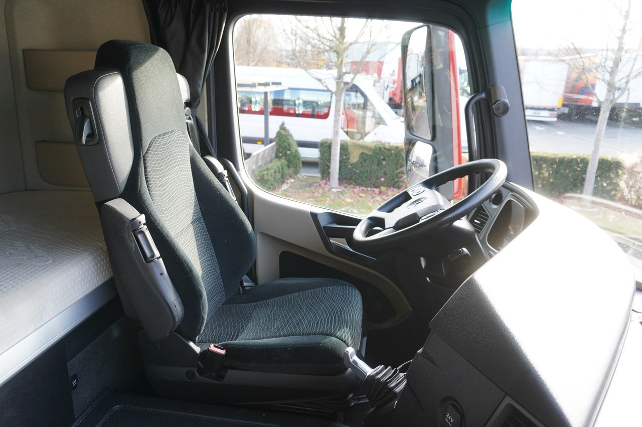 MERCEDES-BENZ Actros 1835 E6 4×2 / Curtainsider 21 pallets / tail lift 1.5t в лизинг MERCEDES-BENZ Actros 1835 E6 4×2 / Curtainsider 21 pallets / tail lift 1.5t: фото 11 MERCEDES-BENZ Actros 1835 E6 4×2 / Curtainsider 21 pallets / tail lift 1.5t в лизинг MERCEDES-BENZ Actros 1835 E6 4×2 / Curtainsider 21 pallets / tail lift 1.5t: фото 11