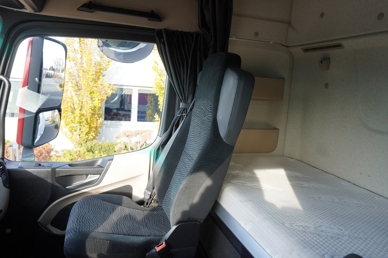 MERCEDES-BENZ Actros 1835 E6 4×2 / Curtainsider 21 pallets / tail lift 1.5t в лизинг MERCEDES-BENZ Actros 1835 E6 4×2 / Curtainsider 21 pallets / tail lift 1.5t: фото 10 MERCEDES-BENZ Actros 1835 E6 4×2 / Curtainsider 21 pallets / tail lift 1.5t в лизинг MERCEDES-BENZ Actros 1835 E6 4×2 / Curtainsider 21 pallets / tail lift 1.5t: фото 10