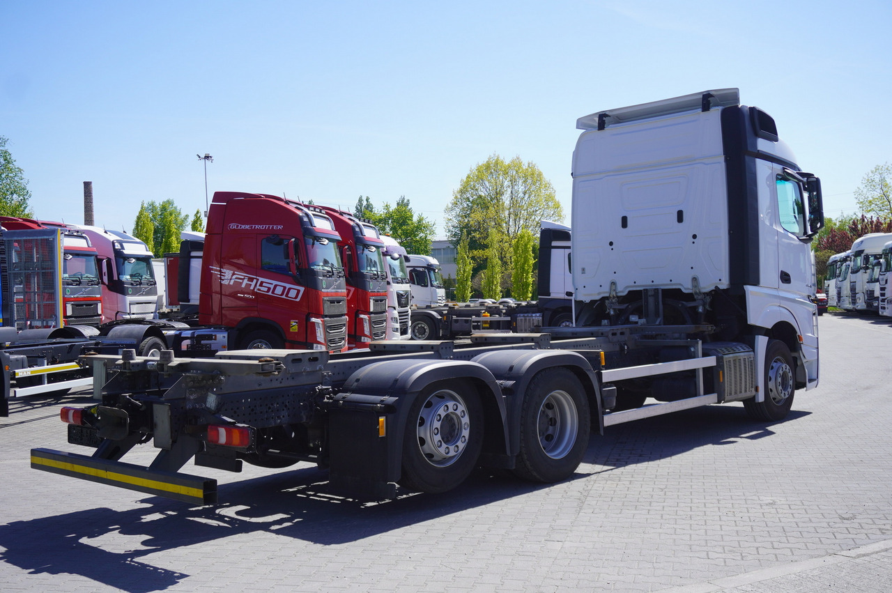 MERCEDES-BENZ Actros 2545 6×2 MP5 / Full ADR / BDF - Грузовик-контейнеровоз/ Сменный кузов: фото 5 MERCEDES-BENZ Actros 2545 6×2 MP5 / Full ADR / BDF - Грузовик-контейнеровоз/ Сменный кузов: фото 5