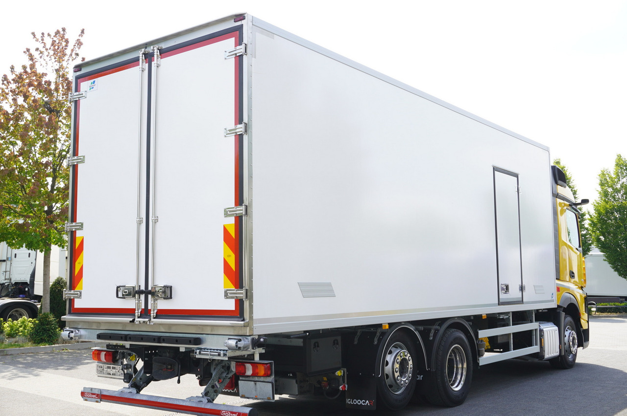 MERCEDES-BENZ Actros 2545 MP5 6×2 E6 / NEW Igloocar refrigerator / 19 pallets - Рефрижератор: фото 4 MERCEDES-BENZ Actros 2545 MP5 6×2 E6 / NEW Igloocar refrigerator / 19 pallets - Рефрижератор: фото 4