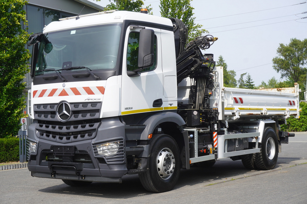 MERCEDES-BENZ Arocs 1833 / 87,000 km!!! / Hds HIAB X-DUO 128 B-2 / three-sided tipper - Грузовик бортовой/ Платформа, Автоманипулятор: фото 3 MERCEDES-BENZ Arocs 1833 / 87,000 km!!! / Hds HIAB X-DUO 128 B-2 / three-sided tipper - Грузовик бортовой/ Платформа, Автоманипулятор: фото 3
