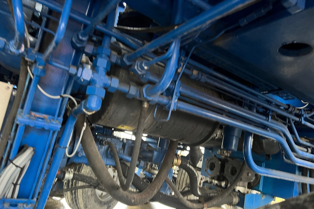 Терминальный тягач NICOLAS ASM14.4-4.1 terminal tractor 8x2x8 / 200 MTH: фото 13 Терминальный тягач NICOLAS ASM14.4-4.1 terminal tractor 8x2x8 / 200 MTH: фото 13