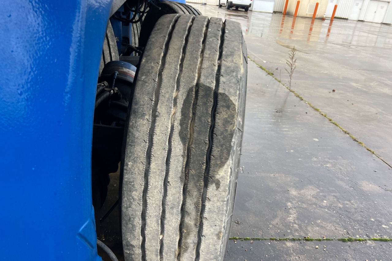 Терминальный тягач NICOLAS ASM14.4-4.1 terminal tractor 8x2x8 / 200 MTH: фото 22 Терминальный тягач NICOLAS ASM14.4-4.1 terminal tractor 8x2x8 / 200 MTH: фото 22