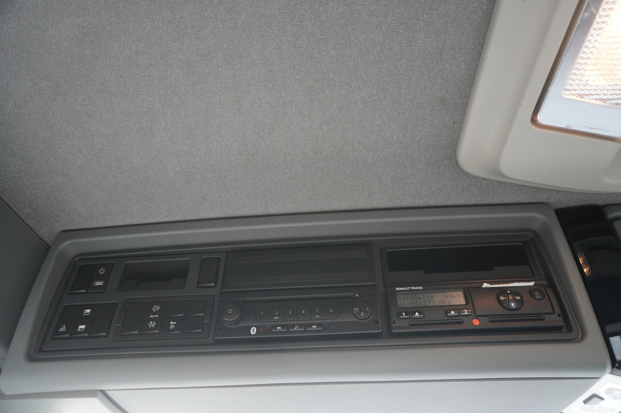 Автоманипулятор RENAULT C380 Comfort 6x4 / Atlas 172.3E crane / Range 12.3 m / capacity 6.1 t / Flatbed 17 EPAL: фото 30 Автоманипулятор RENAULT C380 Comfort 6x4 / Atlas 172.3E crane / Range 12.3 m / capacity 6.1 t / Flatbed 17 EPAL: фото 30