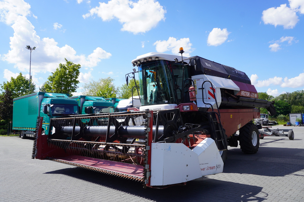 ROSTSELMASH VECTOR 425 RSM-101 grain harvester + Header 5 m + rapeseed harvesting extension / 2300 MTH - Зерноуборочный комбайн: фото 5 ROSTSELMASH VECTOR 425 RSM-101 grain harvester + Header 5 m + rapeseed harvesting extension / 2300 MTH - Зерноуборочный комбайн: фото 5