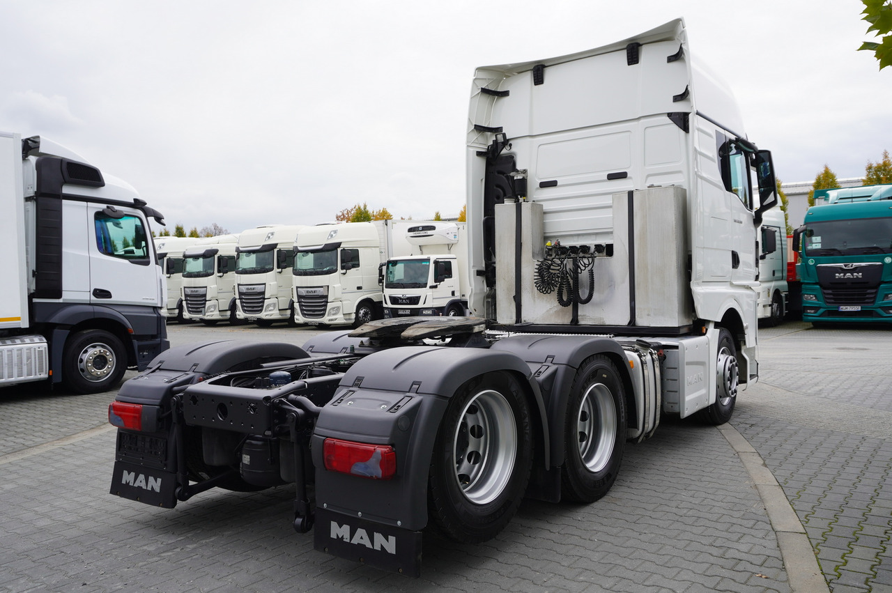 MAN TGX 28.510 6x2 / Sleeper cab / NEW tires / GVW 65 t - Тягач: фото 4 MAN TGX 28.510 6x2 / Sleeper cab / NEW tires / GVW 65 t - Тягач: фото 4