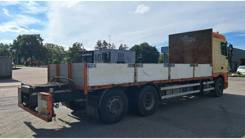 DAF XF 105 410 Spacecab 6x2 Euro 5 - Грузовик бортовой/ Платформа: фото 5 DAF XF 105 410 Spacecab 6x2 Euro 5 - Грузовик бортовой/ Платформа: фото 5