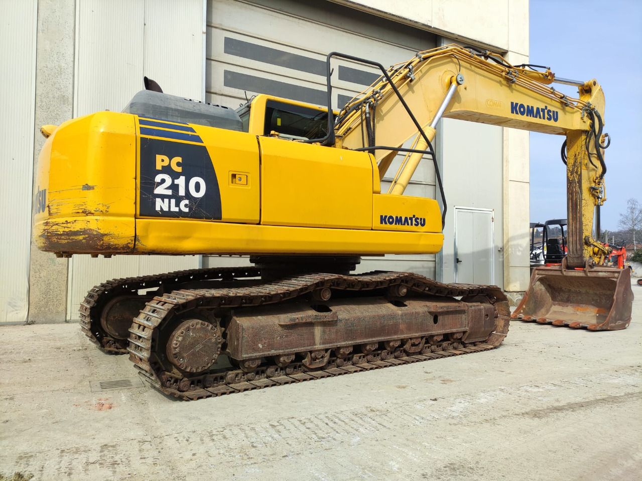 KOMATSU PC210NLC-8 - Гусеничный экскаватор: фото 4 KOMATSU PC210NLC-8 - Гусеничный экскаватор: фото 4