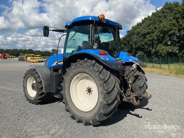 2004 New Holland TS135 A 4WD Tractor - Трактор: фото 3 2004 New Holland TS135 A 4WD Tractor - Трактор: фото 3