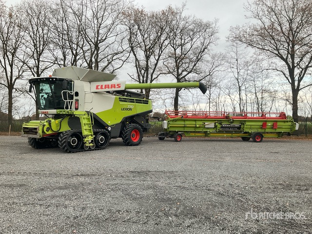 2016 Claas Lexion 770TT Combine Harvester - Зерноуборочный комбайн: фото 1 2016 Claas Lexion 770TT Combine Harvester - Зерноуборочный комбайн: фото 1