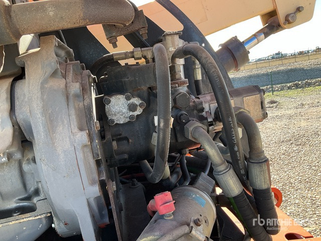 2001 JLG 450AJ 4WD Diesel Articulating Boom Lift - Коленчатый подъемник: фото 5 2001 JLG 450AJ 4WD Diesel Articulating Boom Lift - Коленчатый подъемник: фото 5