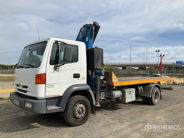 2002 Nissan Atleon 210 4x2 with Crane Rollback Truck - Эвакуатор: фото 1 2002 Nissan Atleon 210 4x2 with Crane Rollback Truck - Эвакуатор: фото 1