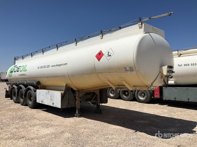 2004 ROS ROCA SC3 Tri/A Tanker Trailer - Полуприцеп-цистерна: фото 4 2004 ROS ROCA SC3 Tri/A Tanker Trailer - Полуприцеп-цистерна: фото 4