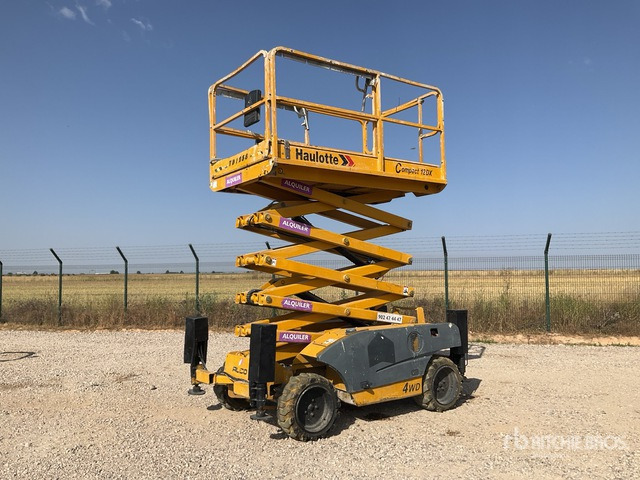 2005 Haulotte Compact12DX 4x4 Diesel Scissor Lift - Ножничный подъемник: фото 1 2005 Haulotte Compact12DX 4x4 Diesel Scissor Lift - Ножничный подъемник: фото 1