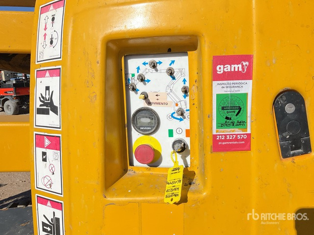 2006 Haulotte HA12IP 2WD Electric Articulating Boom Lift - Коленчатый подъемник: фото 5 2006 Haulotte HA12IP 2WD Electric Articulating Boom Lift - Коленчатый подъемник: фото 5