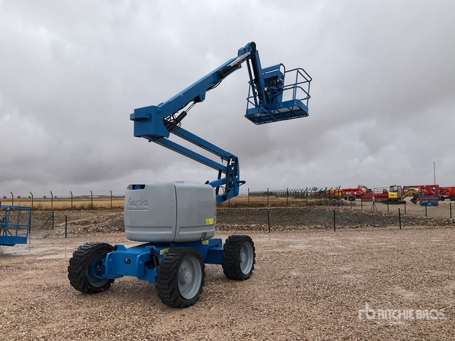 2013 Genie Z45/25J 4WD Diesel Articulating Boom Lift - Коленчатый подъемник: фото 1 2013 Genie Z45/25J 4WD Diesel Articulating Boom Lift - Коленчатый подъемник: фото 1