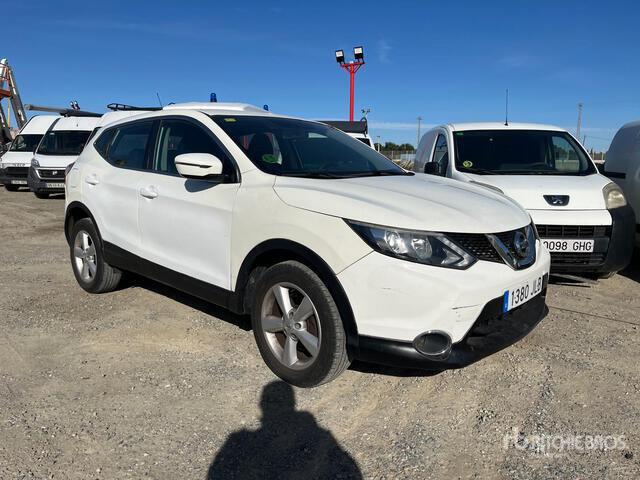 2015 Nissan Qashqai 4WD SUV - Внедорожник: фото 2 2015 Nissan Qashqai 4WD SUV - Внедорожник: фото 2