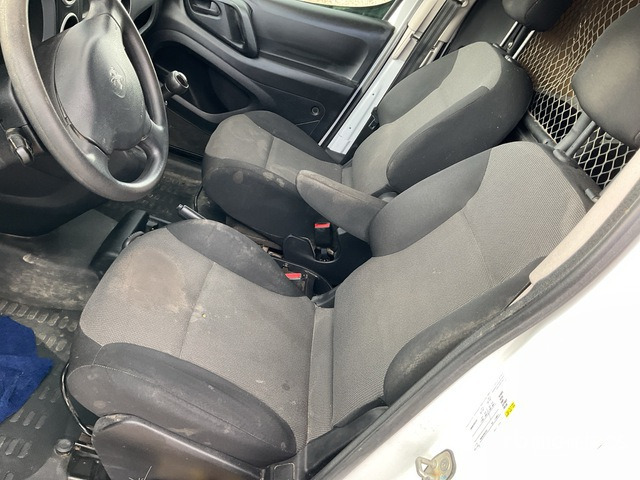 2018 Peugeot Partner BlueHDI L1 Confort Cargo Van - Легковой фургон: фото 5 2018 Peugeot Partner BlueHDI L1 Confort Cargo Van - Легковой фургон: фото 5