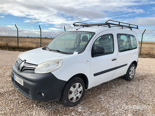 2019 Renault Kangoo Combi Passenger Van - Микроавтобус, Пассажирский фургон: фото 1 2019 Renault Kangoo Combi Passenger Van - Микроавтобус, Пассажирский фургон: фото 1