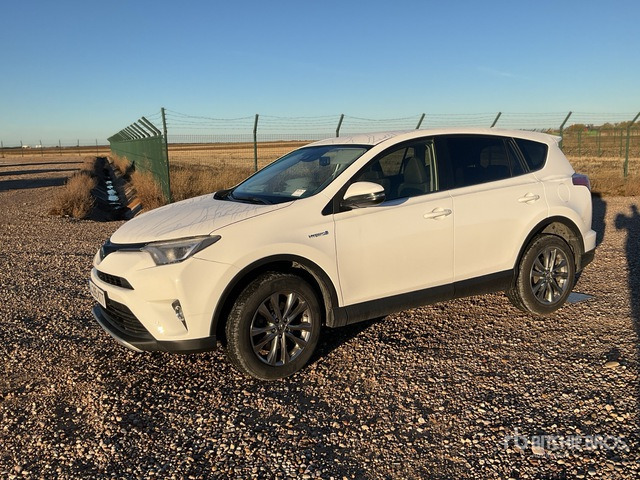 2019 Toyota RAV4 Hybrid SUV - Внедорожник: фото 1 2019 Toyota RAV4 Hybrid SUV - Внедорожник: фото 1