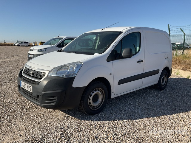 2019 Peugeot Partner Cargo Van - Фургон: фото 2 2019 Peugeot Partner Cargo Van - Фургон: фото 2