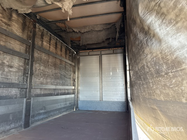 2004 Renault Midlum 4x2 Curtain Side Truck - Тентованный грузовик: фото 5 2004 Renault Midlum 4x2 Curtain Side Truck - Тентованный грузовик: фото 5