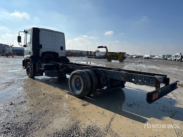 2006 Iveco Eurocargo 160E24 Flatbed Truck - Грузовик-шасси: фото 2 2006 Iveco Eurocargo 160E24 Flatbed Truck - Грузовик-шасси: фото 2