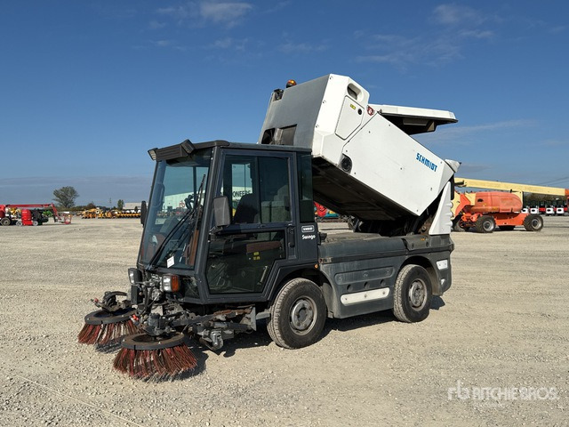 2006 Schmidt Compact 200 Autocarro spazzatrice - Подметально-уборочная машина: фото 2 2006 Schmidt Compact 200 Autocarro spazzatrice - Подметально-уборочная машина: фото 2