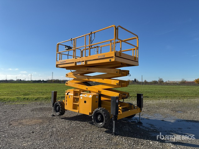 2007 Haulotte H15SX - Ножничный подъемник: фото 3 2007 Haulotte H15SX - Ножничный подъемник: фото 3