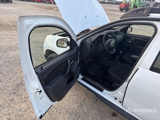 2014 DACIA DUSTER 4WD SUV - Внедорожник: фото 5 2014 DACIA DUSTER 4WD SUV - Внедорожник: фото 5